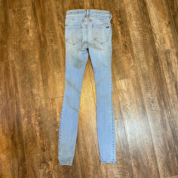 Hollister 0L Light Wash High-Rise Jean Legging - Picture 6 of 6